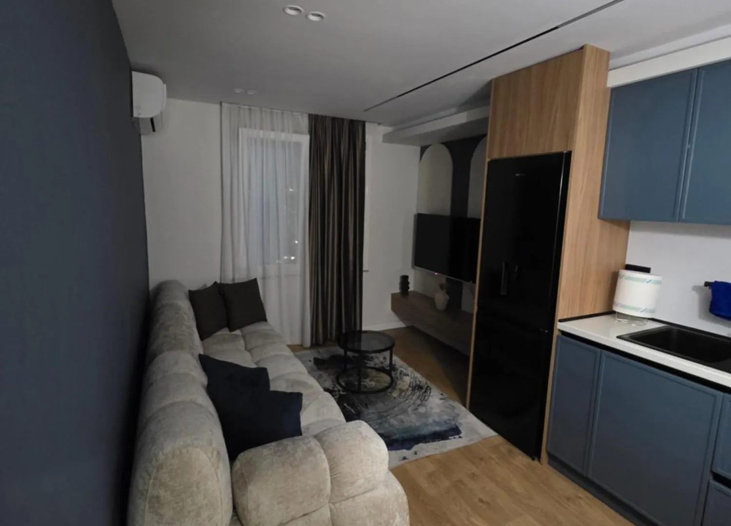 טיראנה Twoviews Apartaments דירה